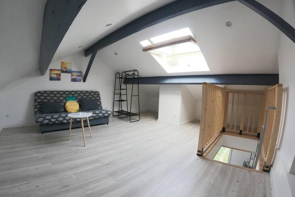 サン・クエンティンAtypique T1 Duplex - Wifi .Parking .Proche .Gareアパートメント エクステリア 写真